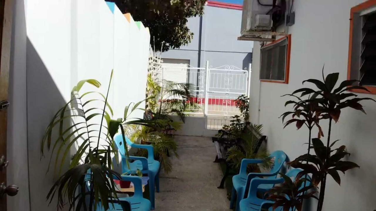 Hostel Room Aruba Oranjestad Exterior photo